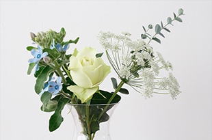 花瓶に生けられた花